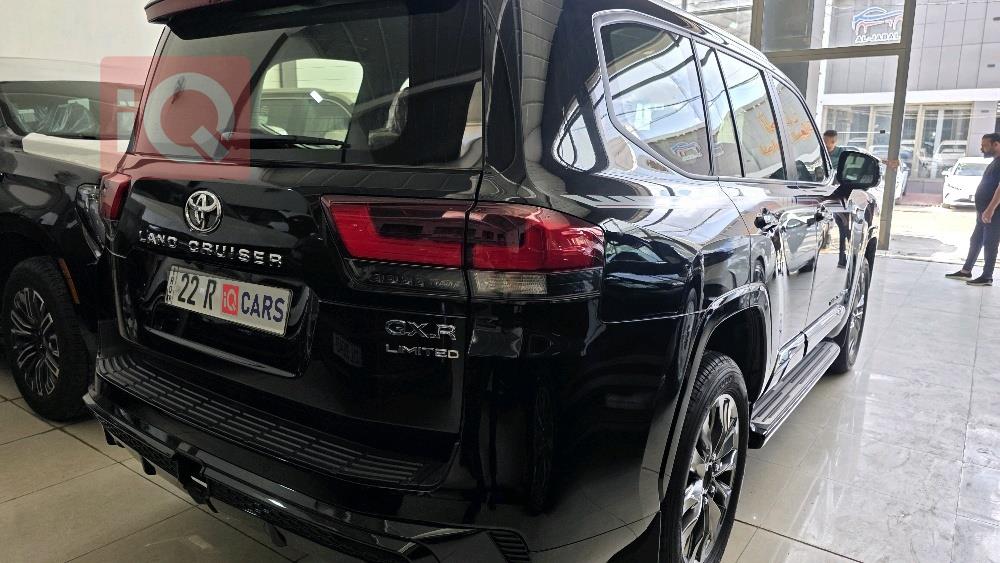 تويوتا لاندكروزر